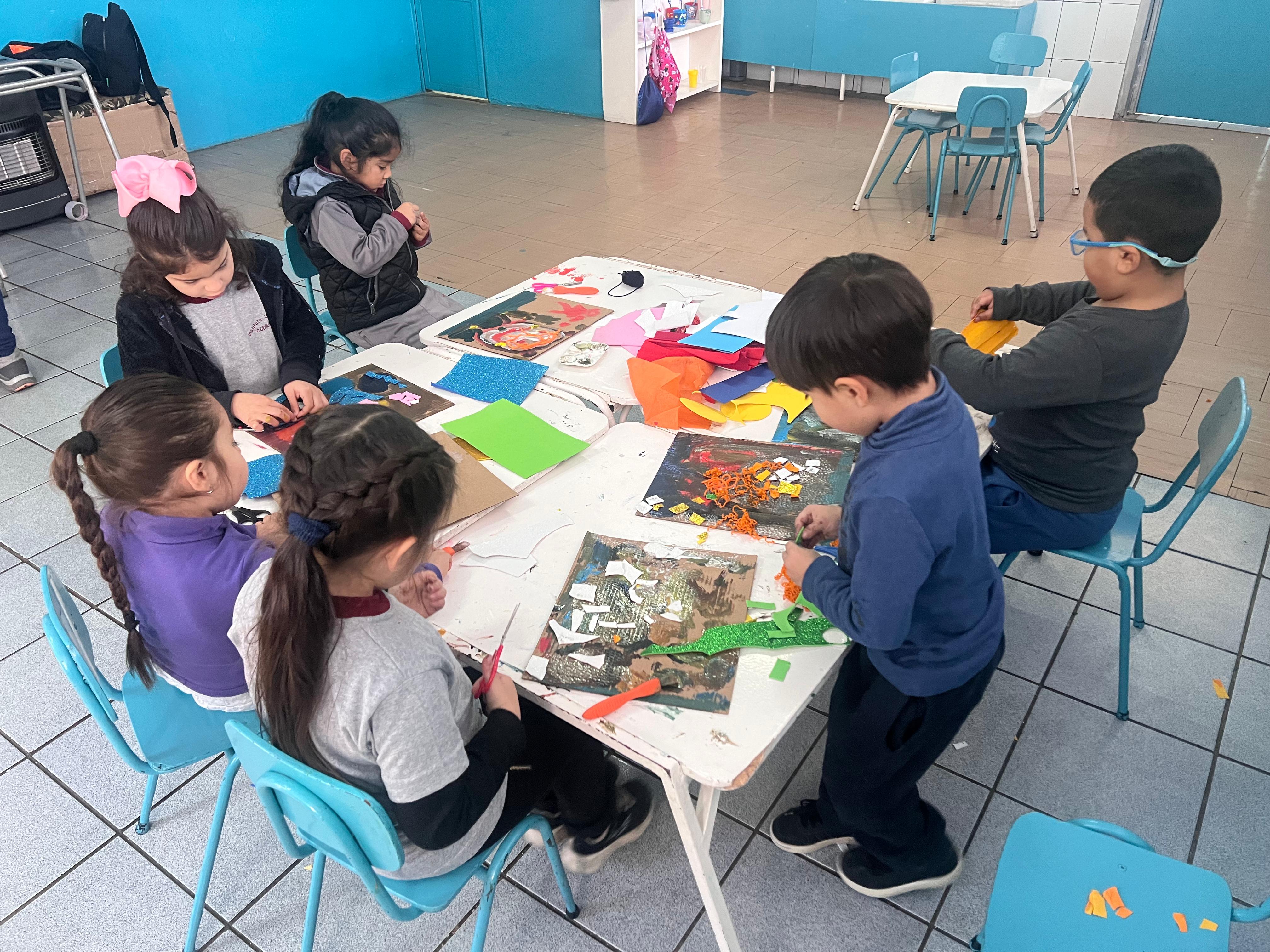 Experimentación de expresión plástica pre-básica